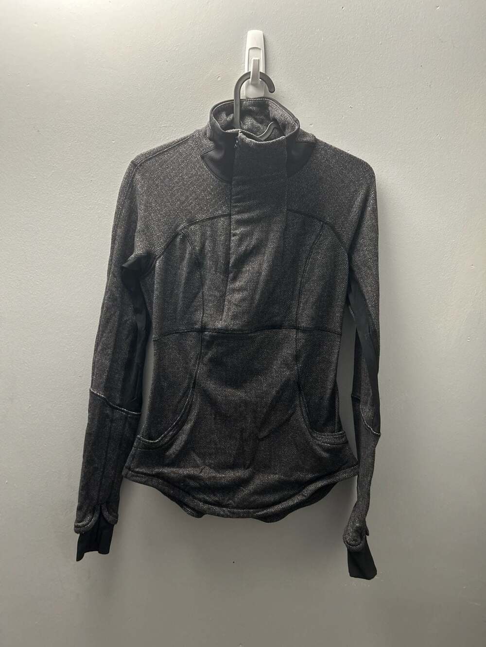 Lululemon Base Runner 1/2 Zip Heathered Herringbone Black Pullover